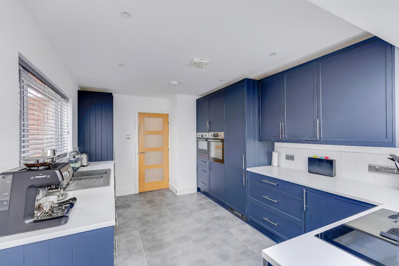 St. John Close, Cowbridge, Vale of Glamorgan, CF71 7HL